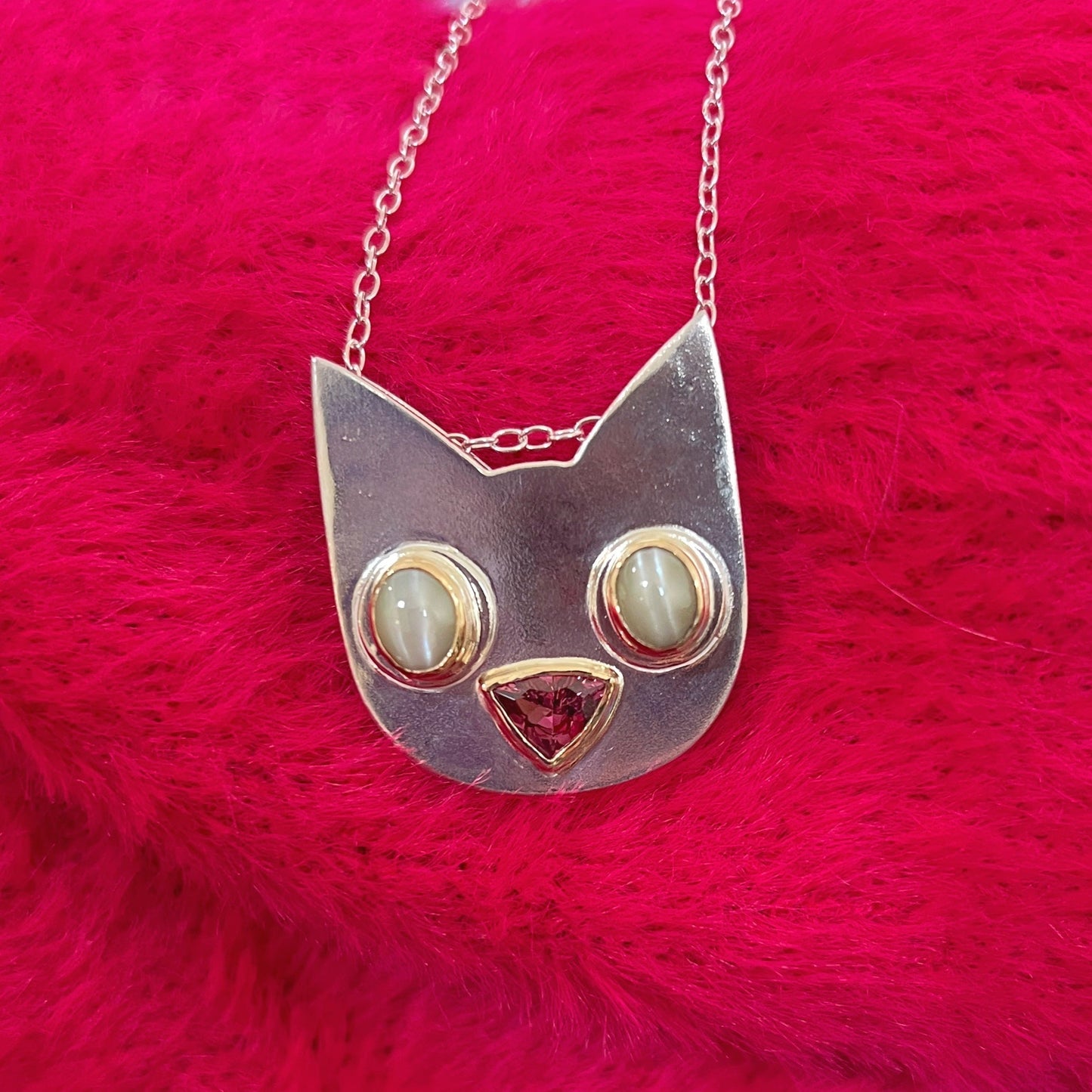 Cat's Eye Cat Pendant